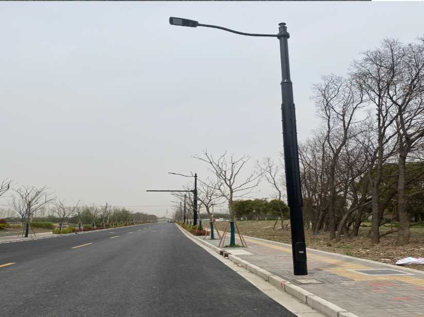 达拉特旗上海综合杆 太阳能路灯工程